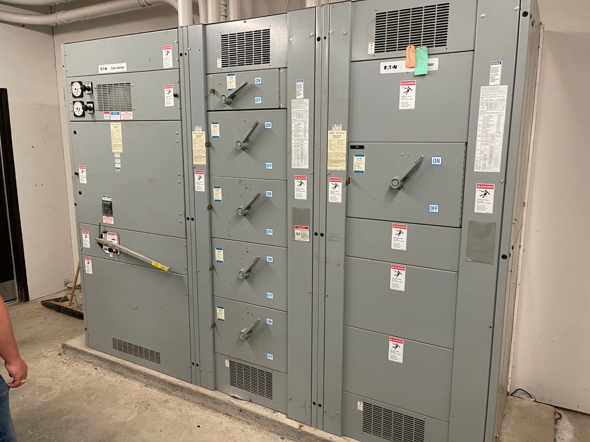 Industrial electrical switchgear and panel room installation